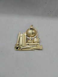 Vintage Gold Tone Pin