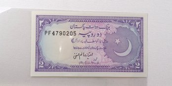 Pakistan 2 Rupees Crisp Uncirculated