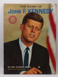 Vintage Softcover Book 'The Story Of John F. Kennedy', 1964, Approx. Size 8.5' X 11' X 1/4'
