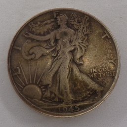 1945 Walking Liberty Silver Half Dollar (XF/AU)