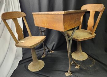 Antique Childs Desk And 2 Childs Chairs