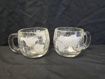 2 Glass Nestle Mugs