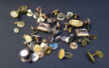 MIXED MENS VINTAGE & VINTAGE STYLE CUFF LINKS AND BUTTONS