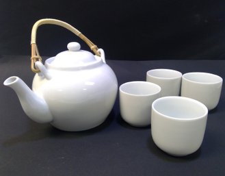 White Teapot & 4 Cups