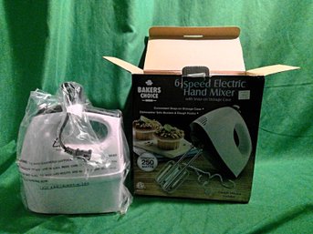 Bakers Choice 6 Speed Electric Handmixer W/ Snap On Case