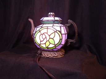 Vintage Cheyenne Rose Motif Stained Glass Teapot Accent Lamp