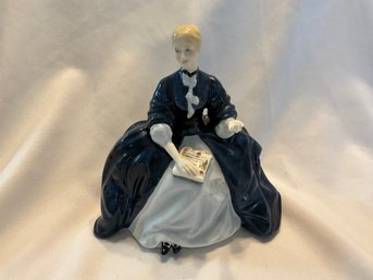 Vintage Royal Doulton Pretty Ladies LAURIANNE Figurine HN 2719