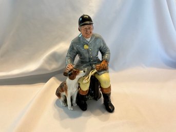 Vintage Royal Doulton The Huntsman Figurine HN 2492