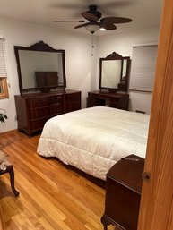 Vintage Big Rapids Co 1930s Five Piece Bedroom Furniture Set Queen Bed Nightstand Desk And 2 Dressers Mirror