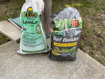 Scotts Turf Builder 20 Lb Bag And Soil Doctor Lawn Lime Pelletized Bag