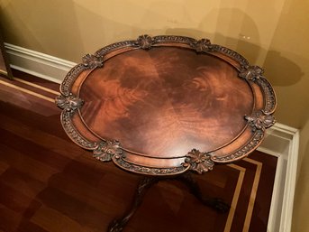 Stunning Early 19th Century Mahogany Pie Crust Tea Table