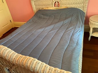 Westpoint Stevens Twin Size Soft Comforter Bedding Blue  Blanket