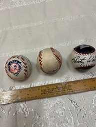 2001 New York Yankees Facsimile Team Signed Baseball Nascar Wallace And Rawlings Ball