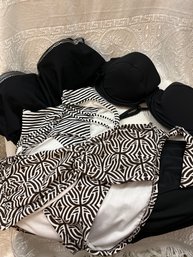 Lot Of Ladies Mix And Match 2 Pieces Bikinis Size L And XL