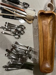 Decorative 22 Inch Wooden Teak Utensil Holder And Flatware Kitchen Utensils