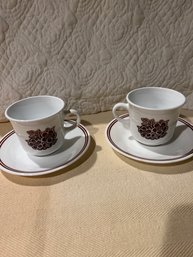 Set Of 2 Vintage Retro Brown Flower Corelle Corning 8oz Coffee Tea Cups And Saucers