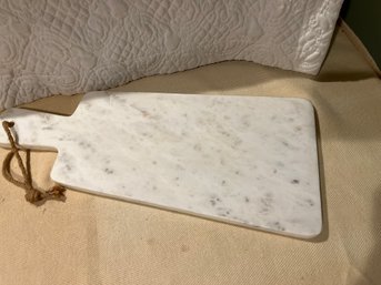 Willams Sonoma Marble 18x8 White Cutting Cheese Serving Board