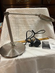 The Sharper Image 3x Magnifying Lamp Works Great