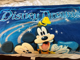 Huge 58x66 Disney Beach Towel - Mickey And The Gang - Disney Dreams Murtle Beach