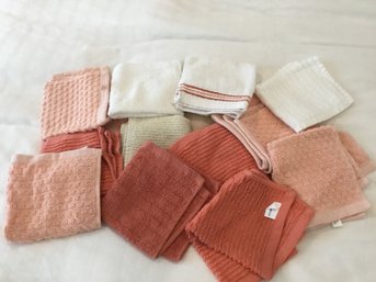 Set Of 14 Madison Home Washcloths Pink Coral White Pretty! Look New.