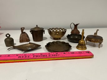 Vintage Brass Copper Metal Lot Of Small Knick Knacks See Photos
