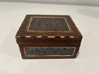 A PERSIAN SHIRAZ SILVER PANELLED MICRO MOSAIC INLAID BOX