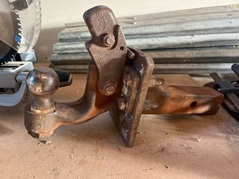 Vintage 8 Ton Pintle Ball Hitch