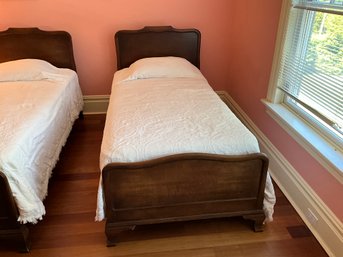 Early 20th Century Antique Solid Wood Twin Bed Frame Mattress Boxspring Headboard Footboard Frame