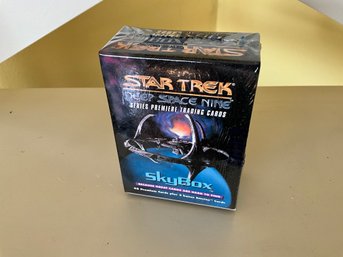 Star Trek Deep Space Nine DS9 1993 Trading Card Set Sky Box 48 Cards Factory Sealed