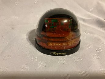 THE ALGONQUIN HOTEL ROUND TABLE Water Globe Snow Globe