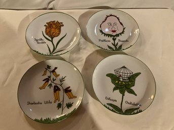 1980s Whimsical Franci Villa Vanilla Palm Beach Plates - Set Of 4