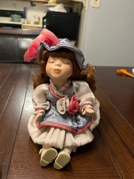 Vintage Gift Gallery Animated Musical Porcelain Doll Melissa Works Great Excellent Condition