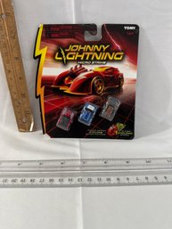 2020 JOHNNY LIGHTNING 3 PACK MICRO STRIKE TOMY NEW