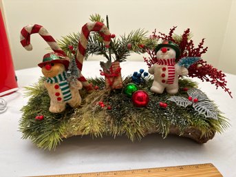 Vintage 1960s Christmas Felt Flocked Snowmen Plastic Evergreen On Log Mantle Decorative Piece