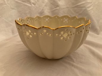 Lenox Linen And Lace 8.5 Inch Bowl