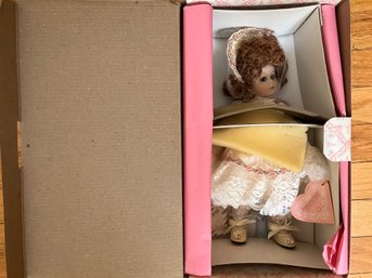 Franklin Heirloom Dolls By Maryse Nicole Victorian Style Porcelain Doll HEATHER New In Box