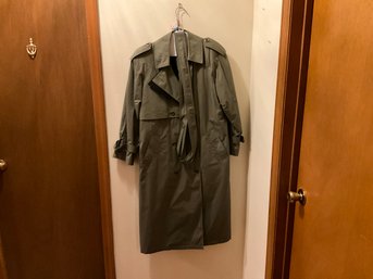 Vintage Misty Harbor Wear In Good Health Ladies Lined Trench Size 6p Coat Olive Dry Cleaned