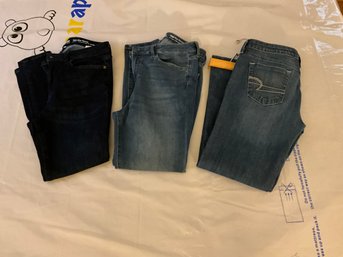 Lot Of 3 Pairs Of Ladies Jeans Size 8 American Eagle And Amazon Basics