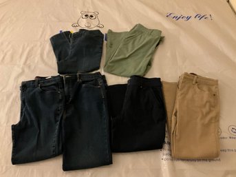 Lot Of Ladies Size 6 Jeans Pants And Capris