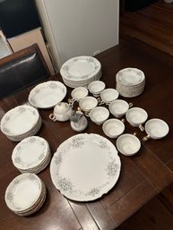 Service For 8 Mikasa Fine China Set Jennifer No 9317 Plates Saucers Bowls Sugar&milk & 10 Coffee Cupsbeautiful