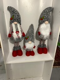 Holiday Nome Set Two 30 Inch 1 21 Inch Beautiful Set