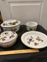 Royal Worcester Evenshaw 10in Oval Casserole Dish 6.5in Lidded Round Vegetable Server 6in Round 10in Pie Dish