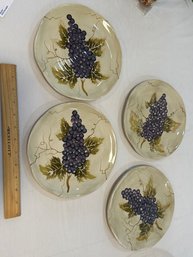 Set Of 4 Tabletops Unlimited Hand Painted Collection Cabernet Purple Grapes Dessert Salad Plate