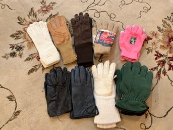 Lot Of Ladies Winter Gloves