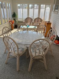 Beautiful 48 Inch Round Top Glass Table And 6 Matching Chairs Great For Sun Room Or Patio Great Condition