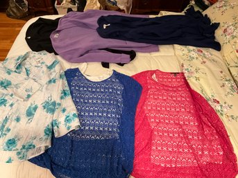 Lot Of 6 Ladies Tops 2 Medium 1 Large 3 One Size Fits Most Cardigan Wraps