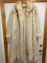 Ladies Medium (Saga) Silver Blue Fox Full Length Coat W/ Matching Headwrap