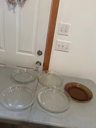 Lot Of 4 Pyrex Pie Plates One Deep Dish 10 Inch One Anchor Hocking 9 Inch Good Condition
