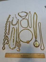 Estate Sale Vintage Ladies Fashion Jewelry Lot Of Gold Tone Statement Necklaces With Some Matching Bracelets