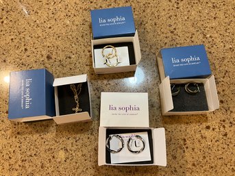 Lot Of 4 Lia Sophia Jewelry In The Boxes Earrings And Necklace Gold And Silver Tone